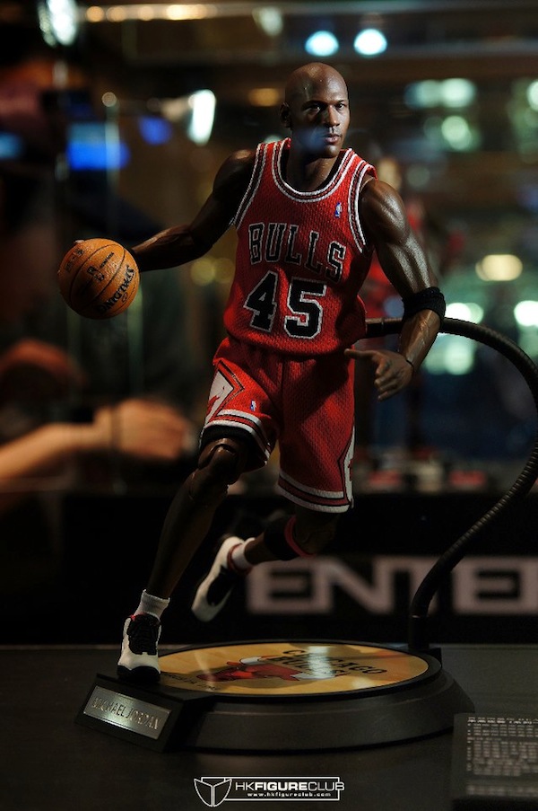 Michael jordan figurine exhibition on woodhouse DOODDOT