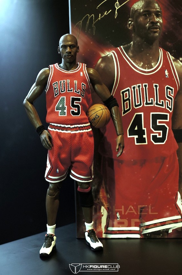 Michael jordan figurine exhibition on woodhouse DOODDOT
