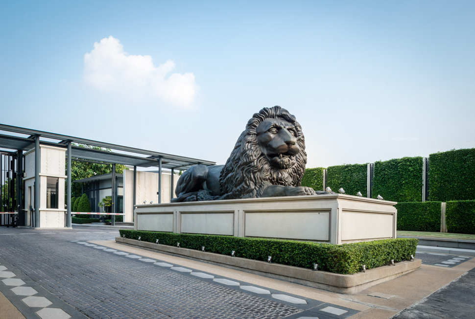 Narasiri Topiary Sansiri House Upclose Dooddot Cover