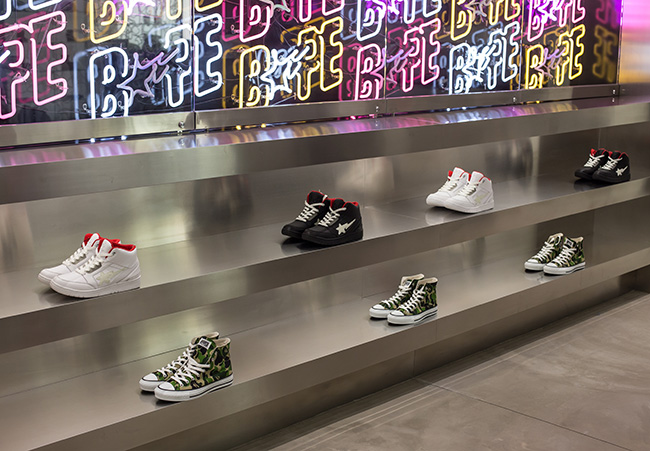 UpClose BAPE EmQuartier dooddot 5