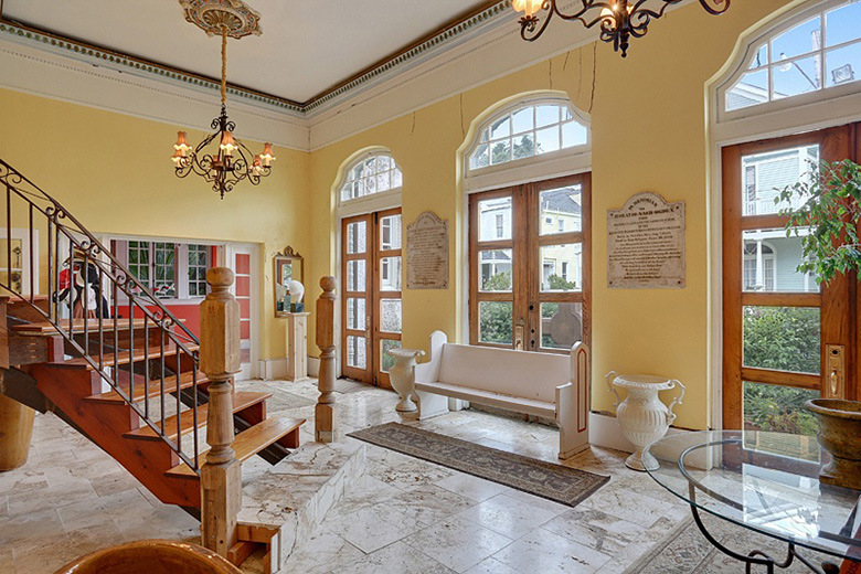 a-look-inside-beyonce-jay-zs-2-6-million-usd-new-orleans-mansion-5