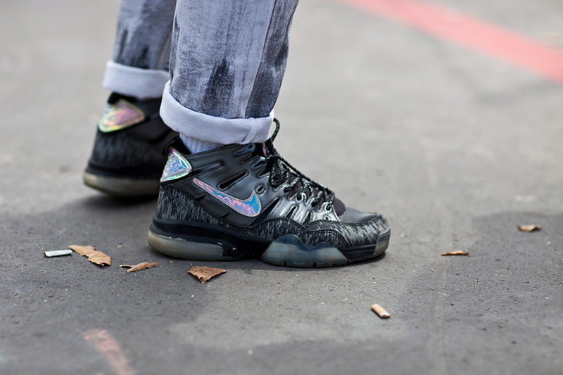 heres-the-best-sneakers-worn-at-paris-fashion-week-springsummer-2016-14