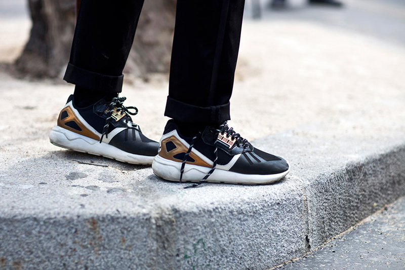 heres-the-best-sneakers-worn-at-paris-fashion-week-springsummer-2016-7