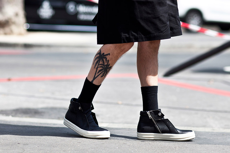 heres-the-best-sneakers-worn-at-paris-fashion-week-springsummer-2016-8