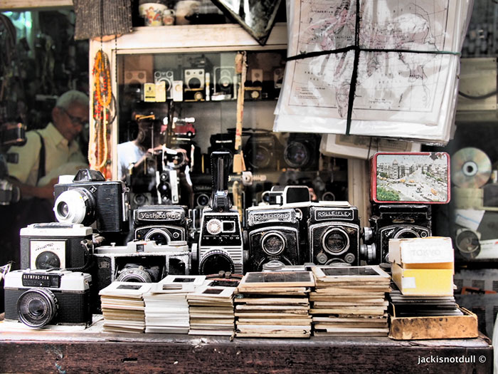 cool-flea-markets-in-asia-you-need-to-visit-dooddot-14