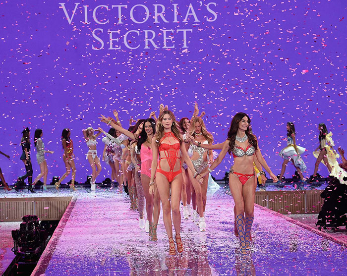victoria-secret-fashion-show-2015-dooddot-20