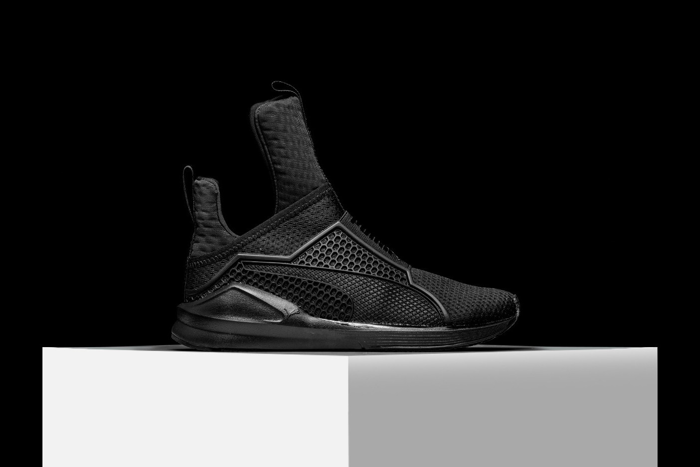 rihanna-puma-fenty-trainer-2