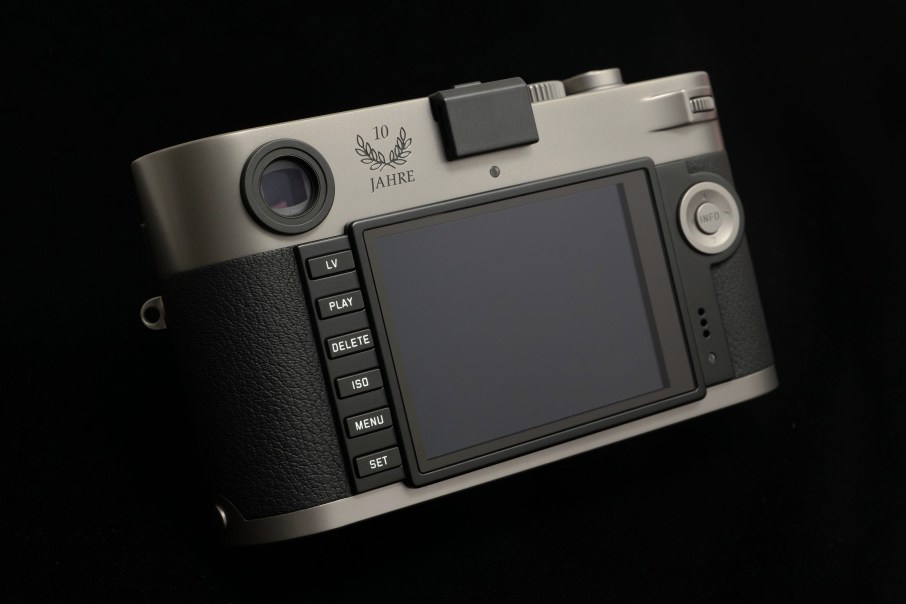 leica-store-ginza-10th-anniversary-titanium-m-p-typ-240-2