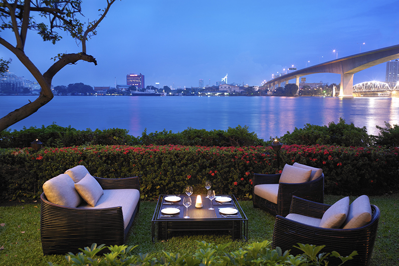 Anantara Riverside Bangkok Resort New Year’s Eve dooddot 9