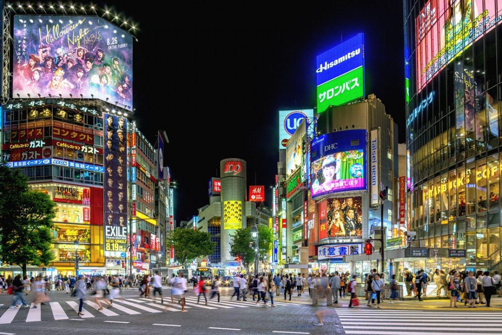 Busy Shibuya crossing in Tokyo