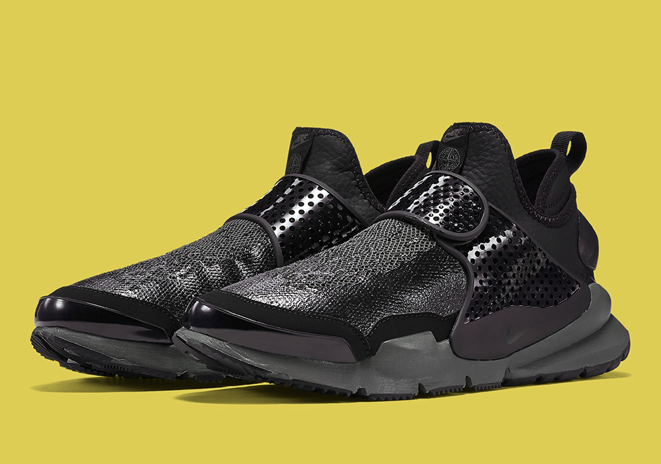 stone-island-nike-sock-dart-sp-black-910090-001-5