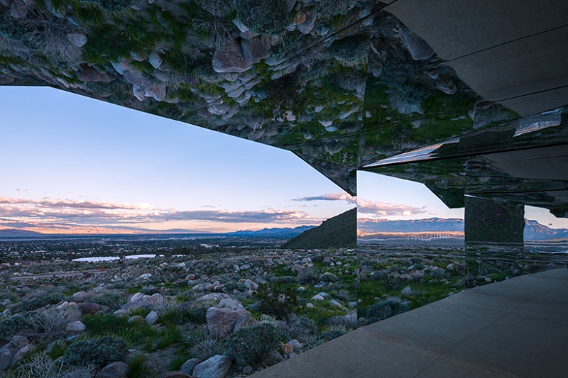 doug-aitken-mirage-mirrors-desert-x-designboom-07