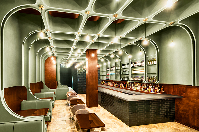 bluarch-times-square-diner-new-york-designboom-03