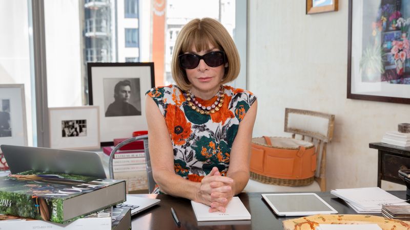 vogue_73-questions-anna-wintour-on-the-rumors-brooklyn-and-the-one-thing-she-will-never-wear