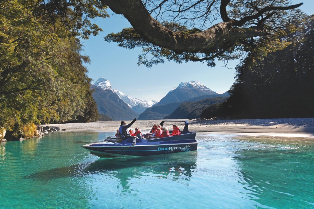 Dart River Safari. Photography by Michael Thomas