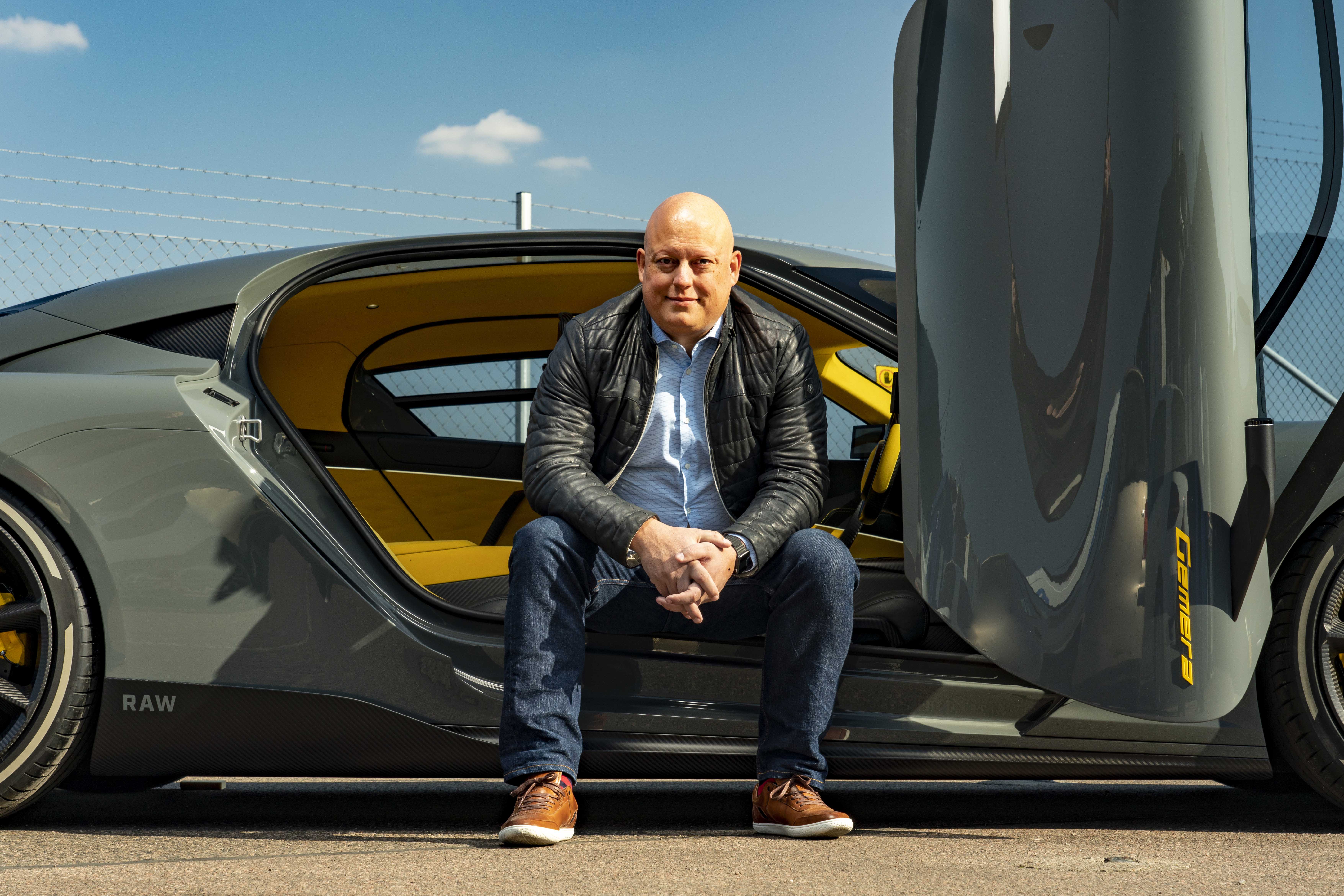 “Koenigsegg” ไฮเปอร์คาร์จากสวีเดน เตรียมเดินทางข้ามทวีปมาสร้างความตื่นเต้นให้ชาวไทย - DOODDOT